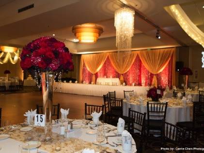 hotel ballroom with dancefloor