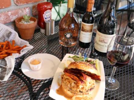 happy hour food and drinks