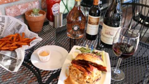 happy hour food and drinks