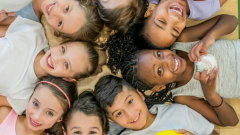 Sunvalley Mall: Magic with Cosmo